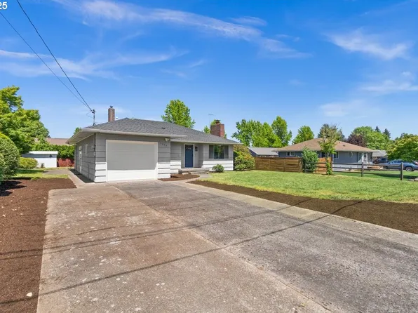 1637 Camino Dr, Forest Grove, OR 97116