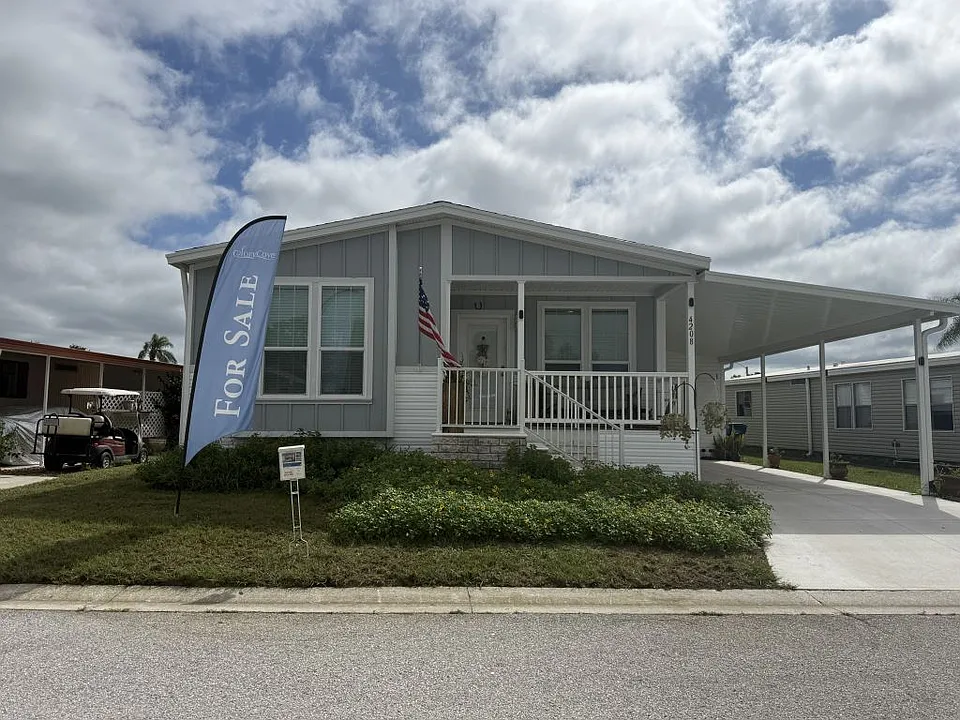 4208 Queens Way #3372