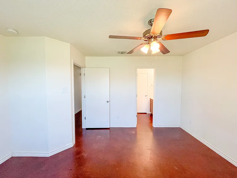 3808 John Chisholm Loop #B — Photo 20