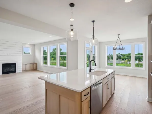 10385 Shadyview Ln N, Maple Grove, MN 55311