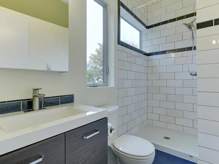 2822 NW Ariel Ter #B — Photo 12