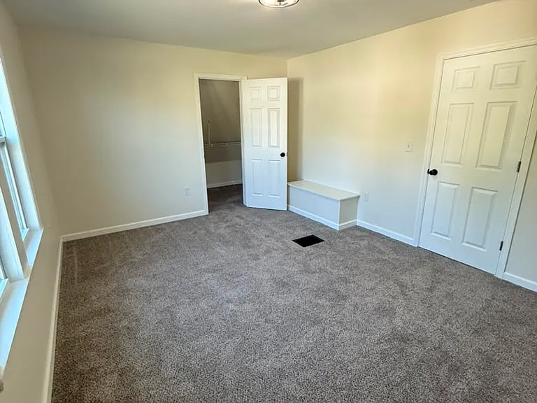 122 Alice Ave — Photo 16