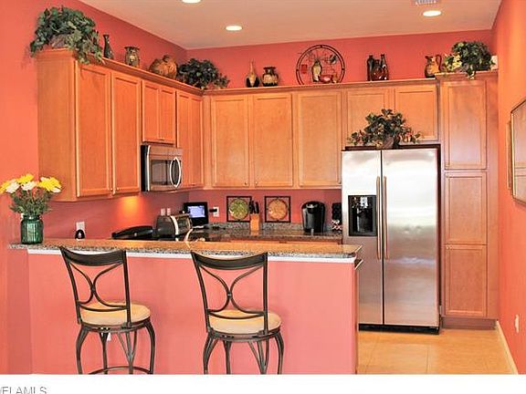 4th image of 7242 Salerno Ct