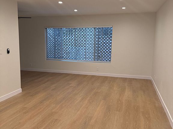 2nd image of 330 N Crescent Dr #107