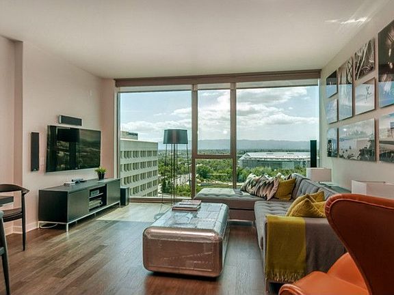 3rd image of 38 N Almaden Blvd Unit 1505