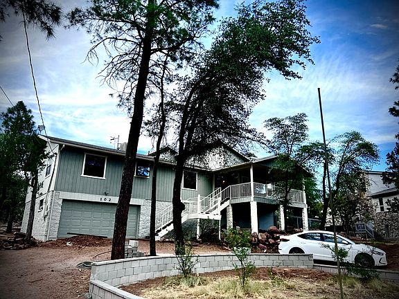 3rd image of 102 W Sherwood Dr