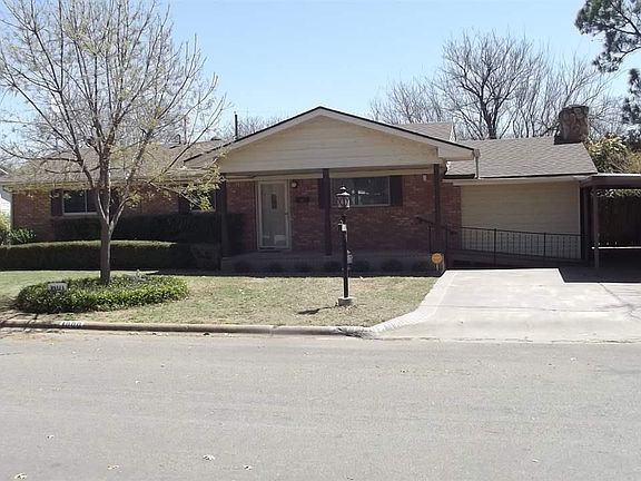 3rd image of 1000 E Beverly Loop