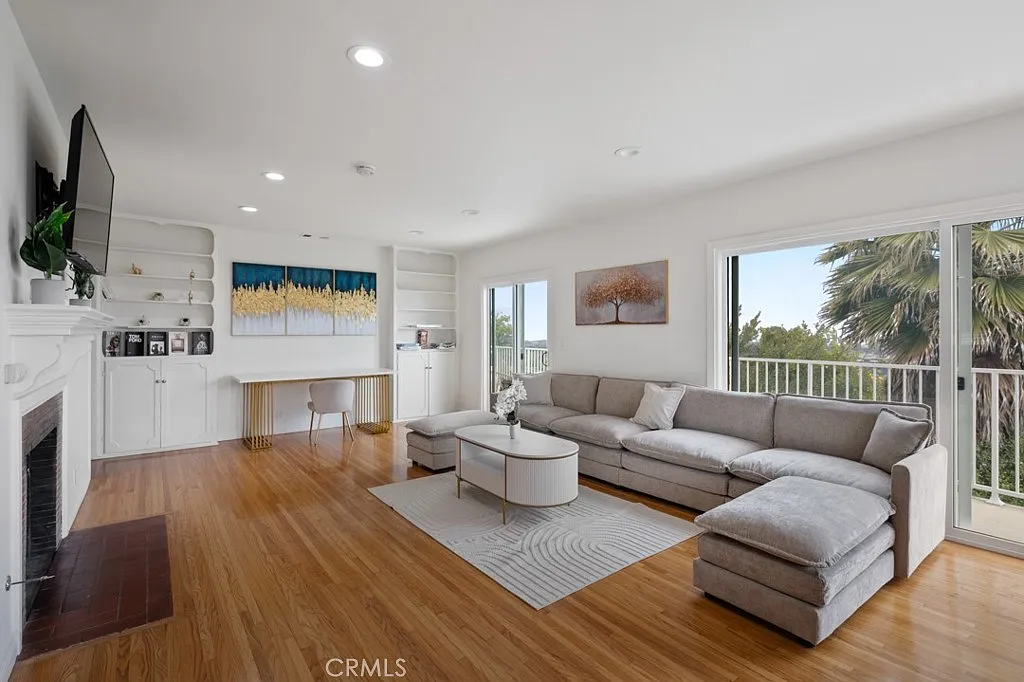 4 bed, 1591 sqft, $7,000 — Photo 3
