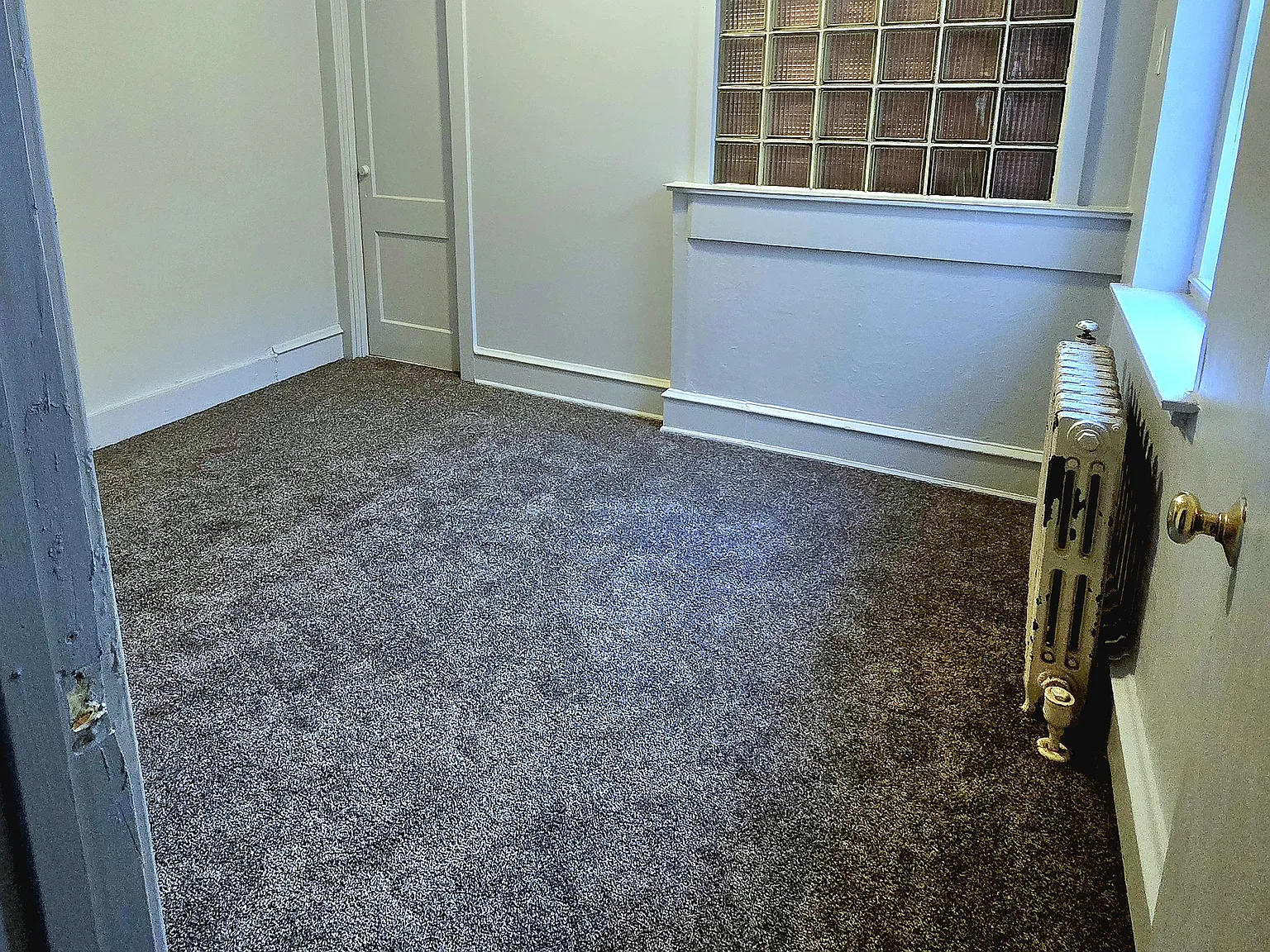2 bed, 1200 sqft, $1,500 — Photo 3