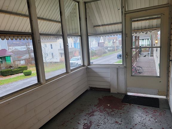 4th image of 736 Coleman Ave