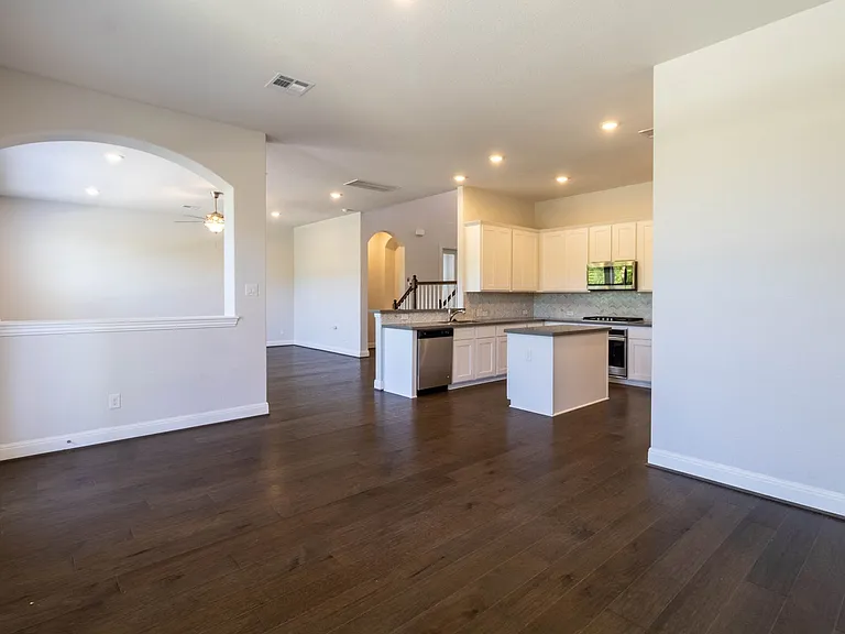 19337 Pilton Dr — Photo 15