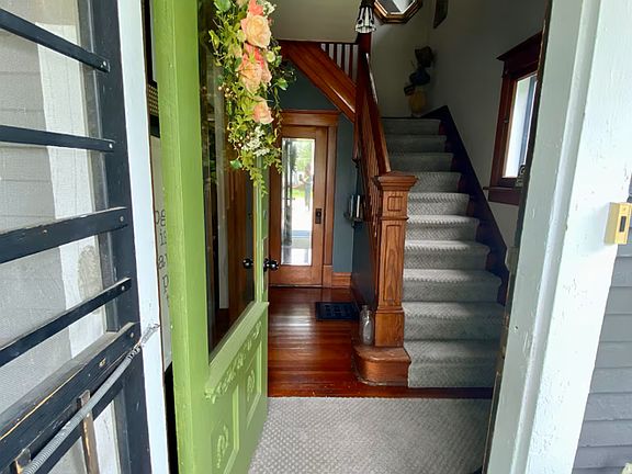 2nd image of 424 N Vail St #B