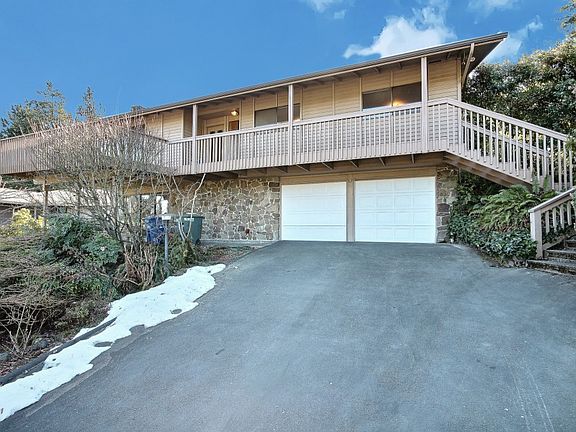 2nd image of 5425 NE 200th Pl