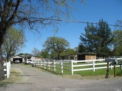 520 Irwin Ln, Santa Rosa, CA, 95401