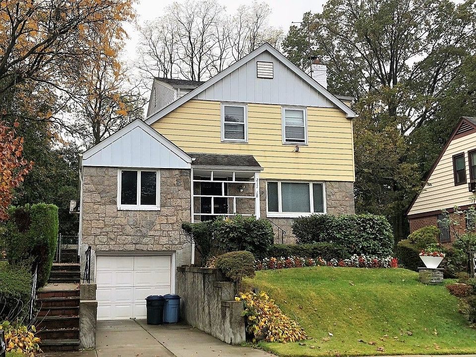 1st image of 21718 77th Ave