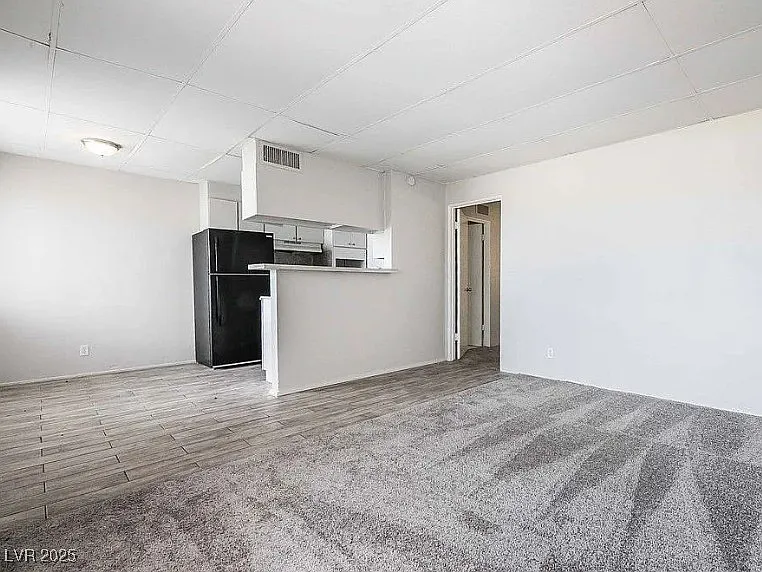 1 bed, 1.0 bath, 4570 sqft, $850 — Photo 3
