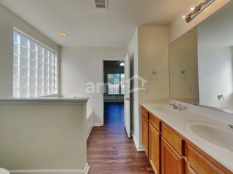32 Riverbed Dr — Photo 10