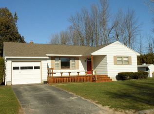 1 Stratford Rd, Plattsburgh, NY 12901