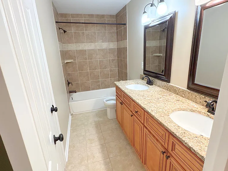 9456 Club Walk Ct — Photo 15