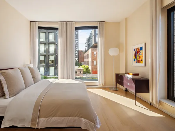 505 West 19th Street image 9 of 19