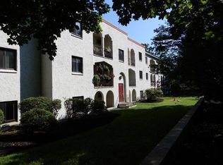 120 Fellsview Trl #124, Stoneham, MA 02180