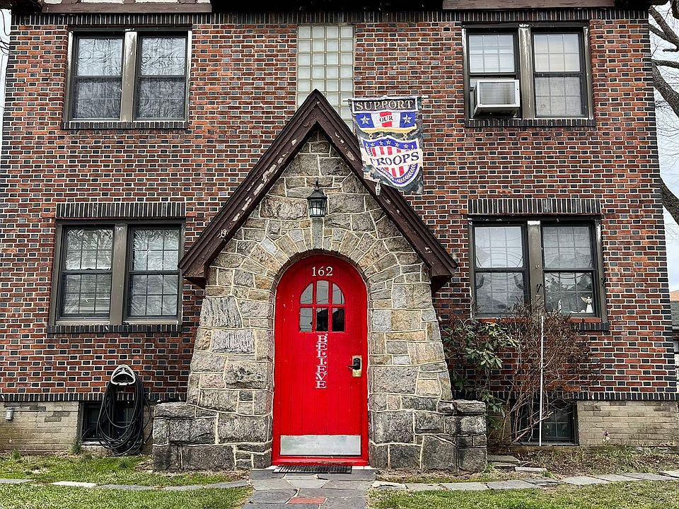 1st image of 162 Grant Ave APT 5