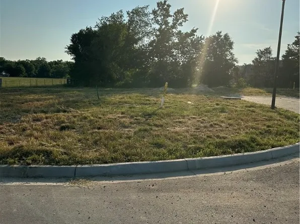146 Mountain View Est, Prairie Grove, AR 72753