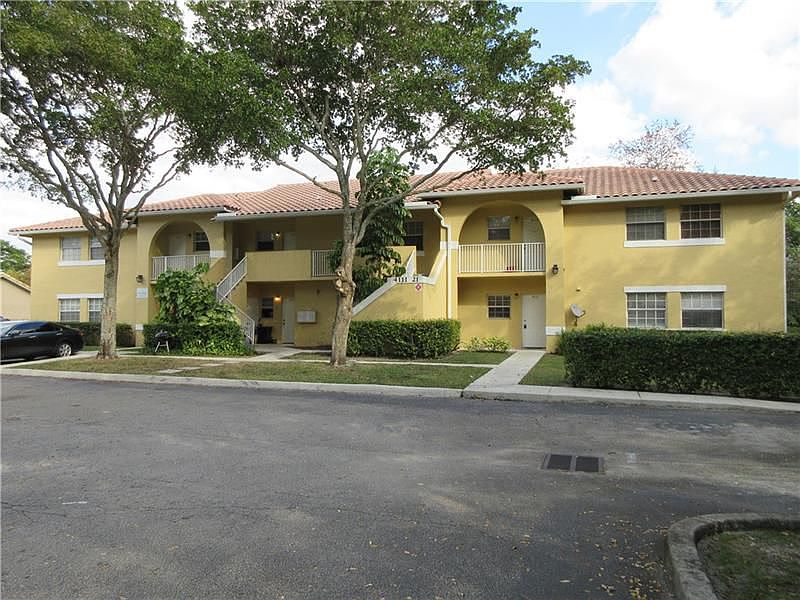 1st image of 4115 NW 114th Ave