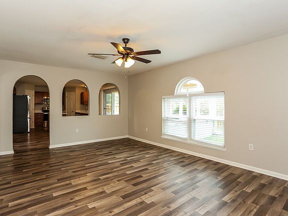 4th image of 7336 Overland Park Blvd