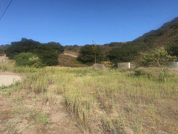 5th image of 3215 Catalina Dr