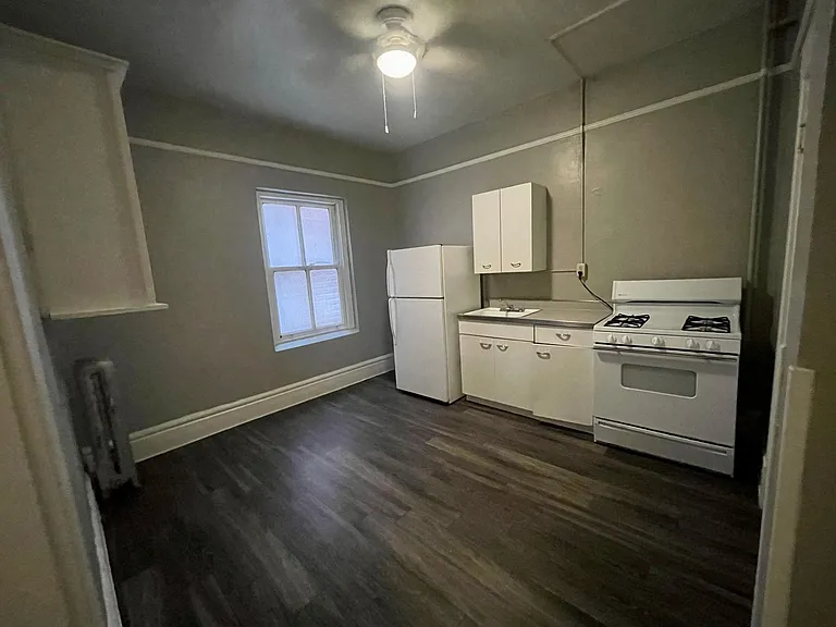 106 S Cedar St — Photo 7