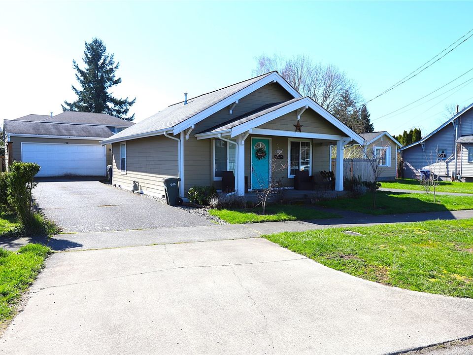 1st image of 1106 4th Avenue SE