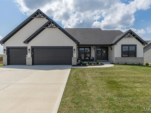 310 Summer Glen Ln, Saint Charles, MO 63301