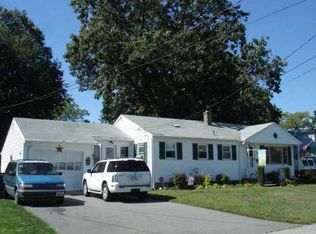 211 Pierce Ave, Warwick, RI 02888