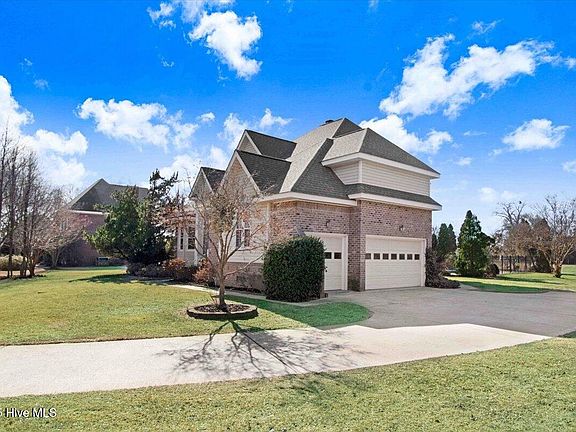 4th image of 109 Breezewood Drive
