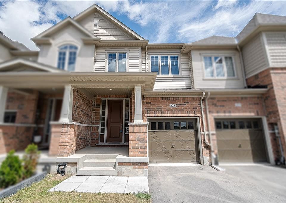 1st image of 225 Broadacre Dr