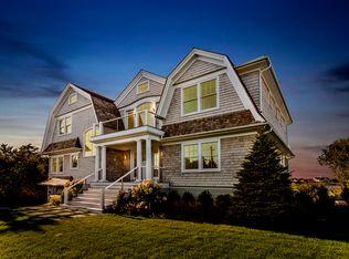 216 Dune Rd, Westhampton Beach, NY 11978