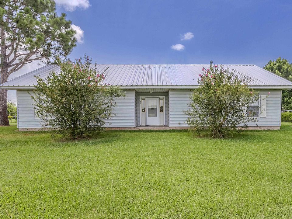 1st image of 132 Thomas Ln