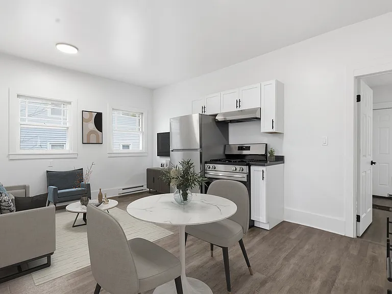 808 Vine St #2 — Photo 3
