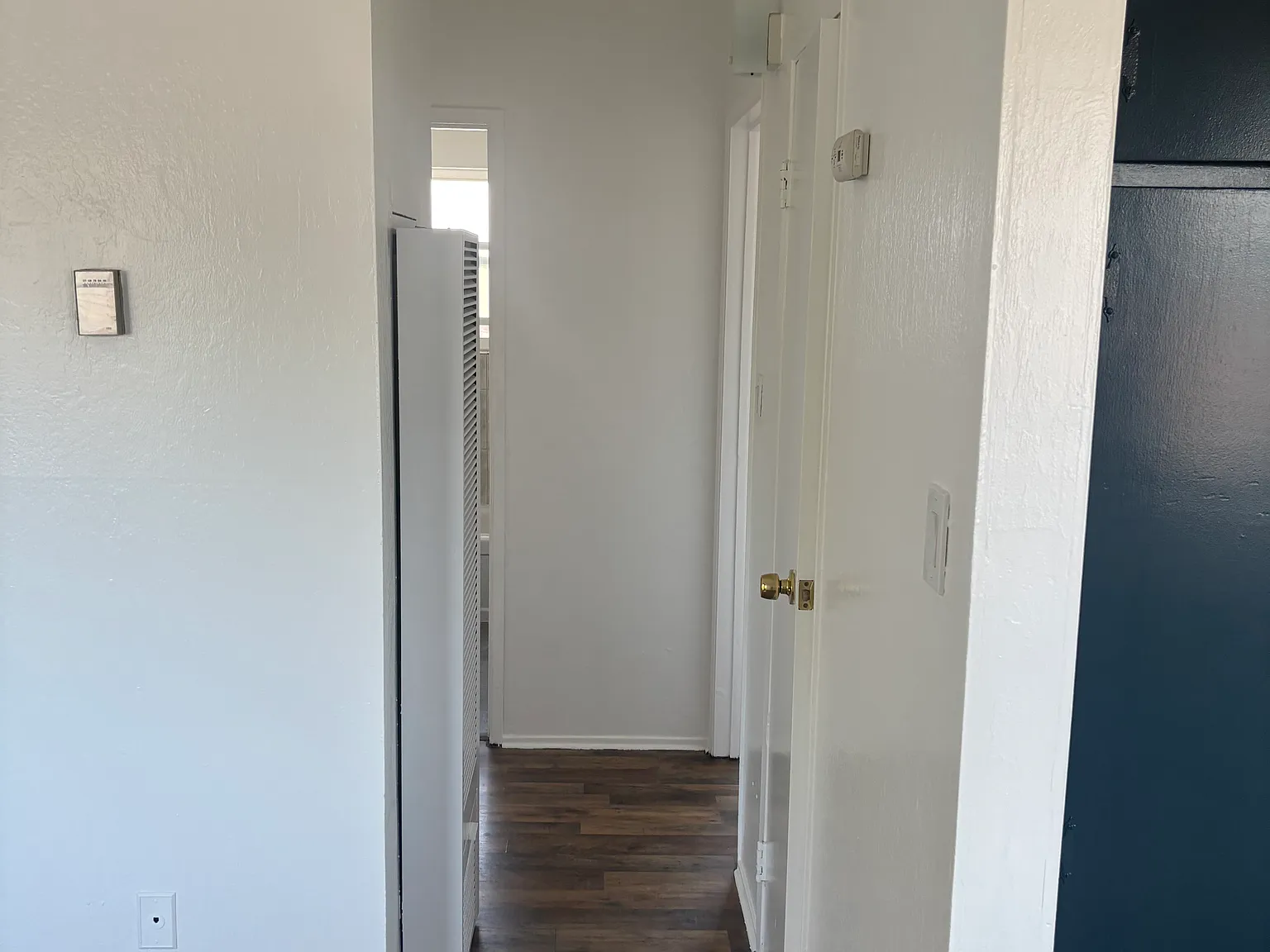 2 bed, 700 sqft, $2,200 — Photo 3