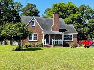 505 E Barnard St, Glennville, GA 30427