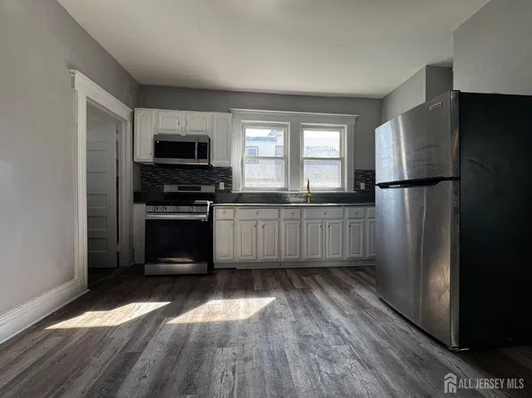 29 Irving Ave #31, Newark, NJ 07112