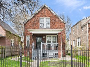 9238 S Dauphin Ave, Chicago, IL 60619