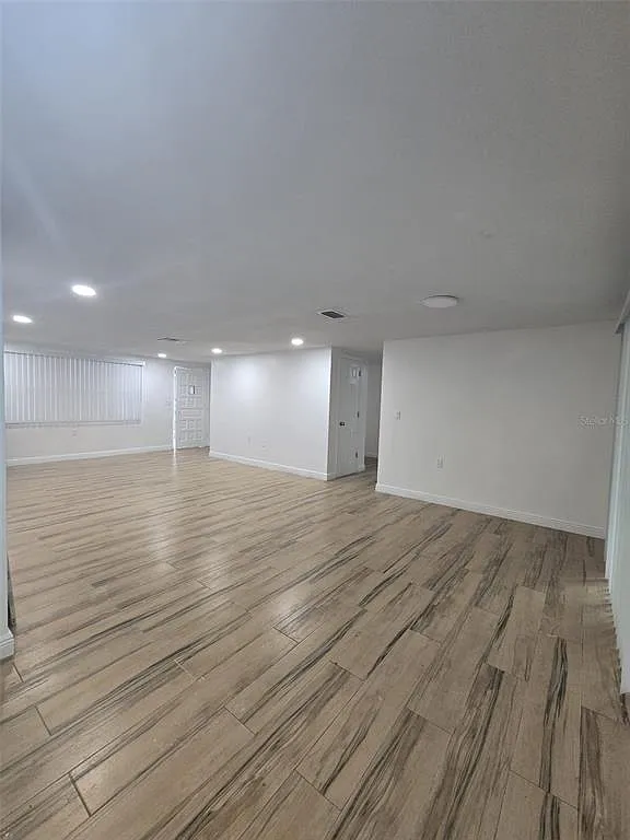 3 bed, 2.0 bath, 1377 sqft, $1,795 — Photo 4