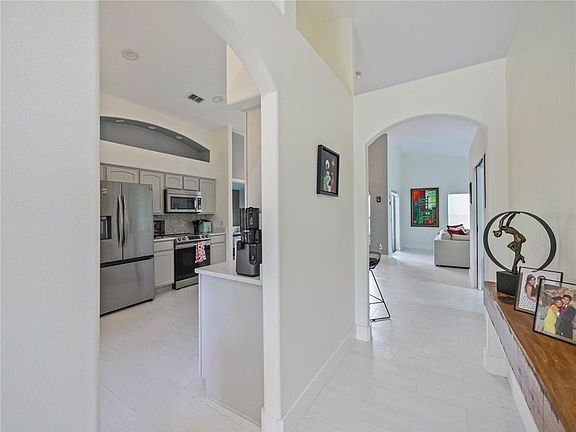 5th image of 9555 HERON POINTE DRIVE