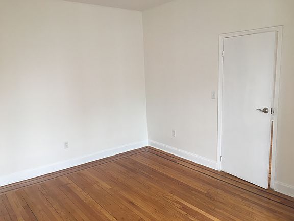 5th image of 35 Kensington Ave APT D6