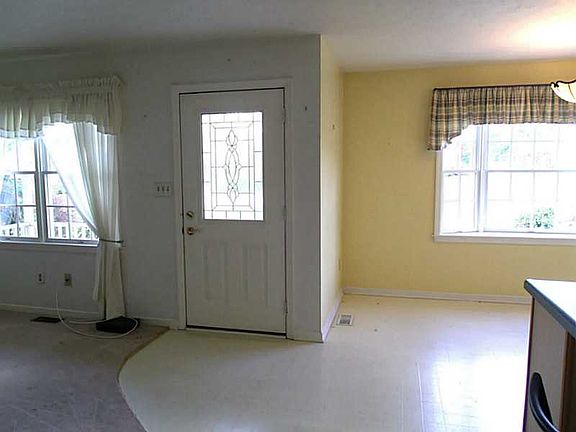 4th image of 5191 Pennsylvania St