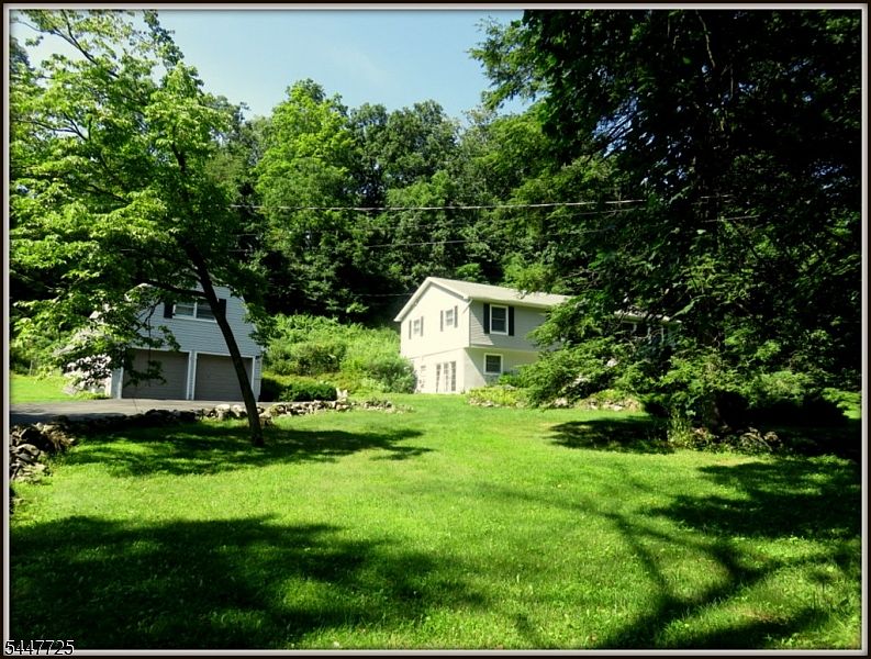 1st image of 903 Dove Island Rd