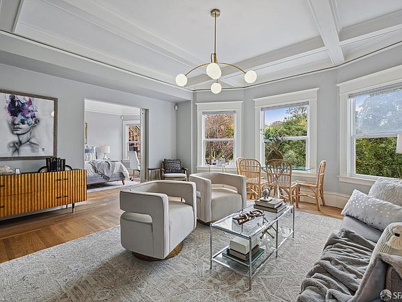 4th image of 1040 Lake St