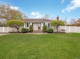 2 Seley Cross, Islip Terrace, NY 11752